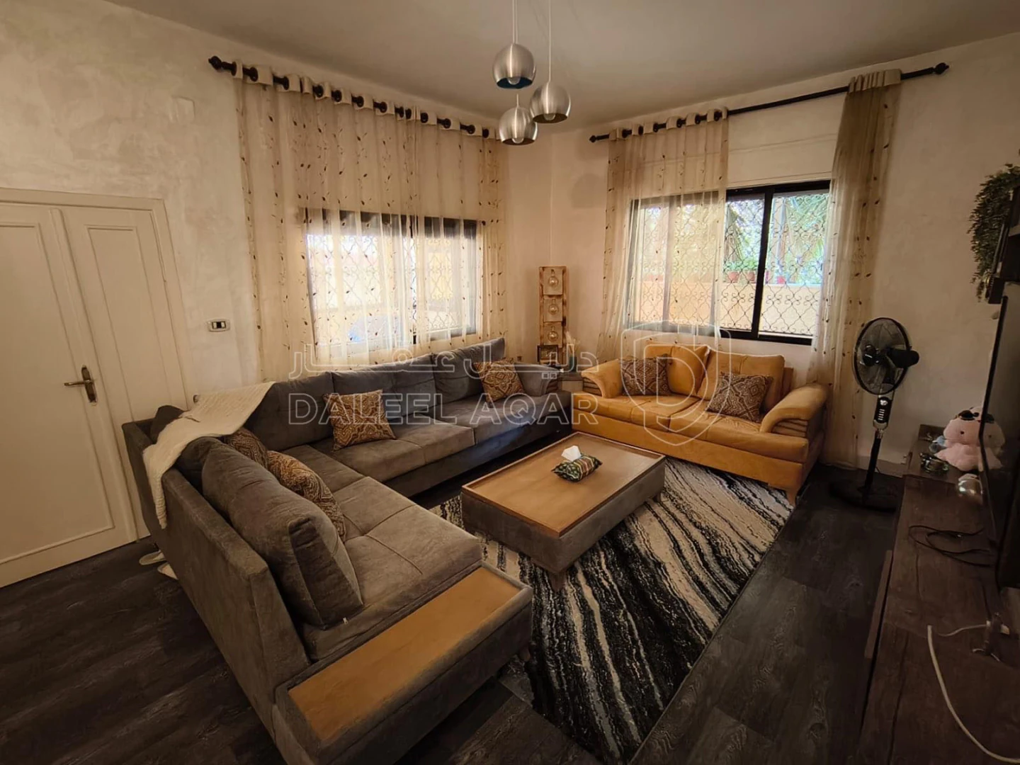 فيلا/منزل في فيلا من طابقين للبيع في مرج الحمام - 400,000 دأ - صورة 1