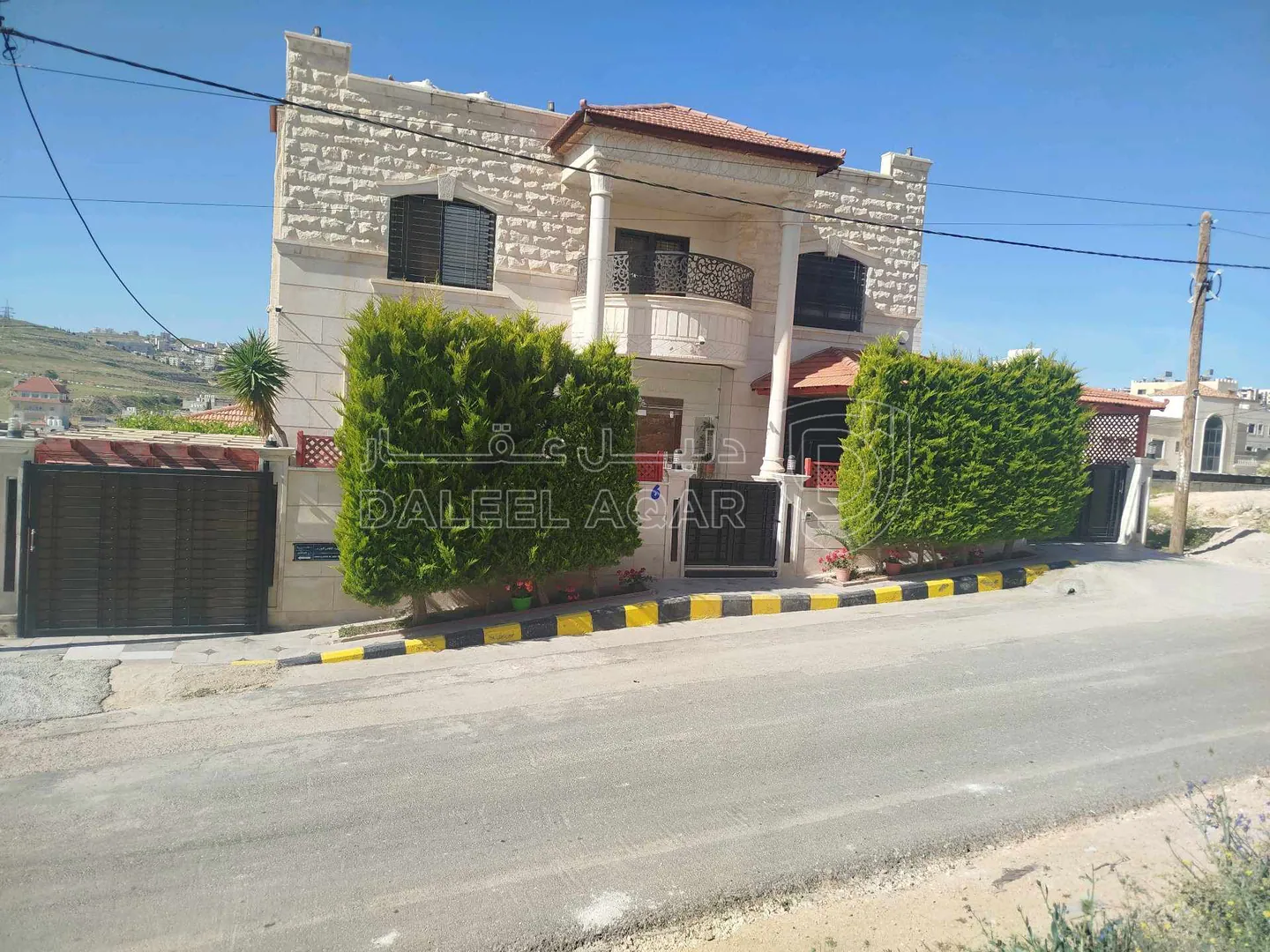 فيلا/منزل في حي المنصور  - 380,000 دأ - صورة 1