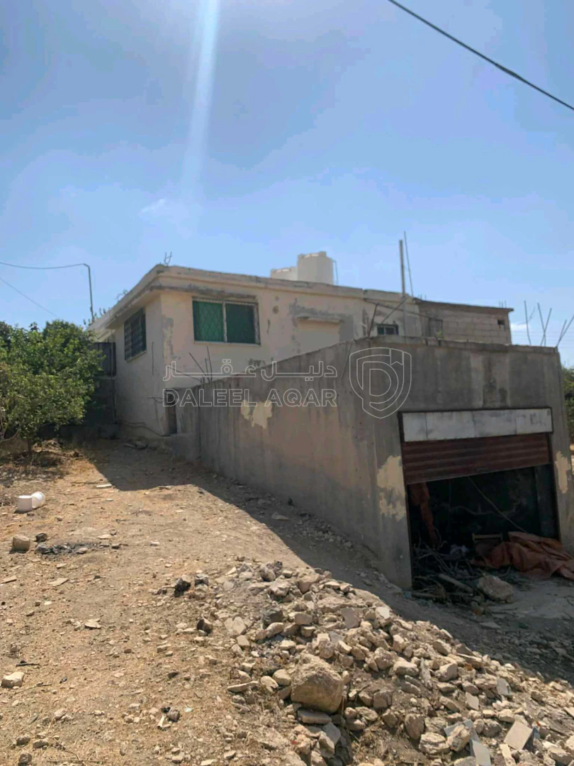 فيلا/منزل في ناعور ، البصة قرب مسجد مثقال العدوان  - 85,000 دأ - صورة 1