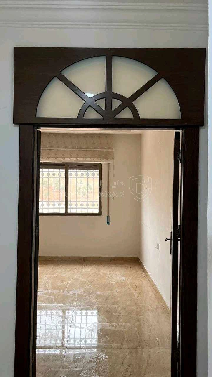 شقة في البنيات الشمالي ، مقابل مركز الصحي البنيات. - 68,000 دأ - صورة 1