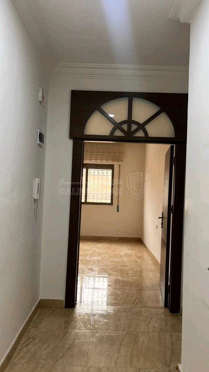 شقة في البنيات الشمالي ، مقابل مركز الصحي البنيات. - 68,000 دأ - صورة 1