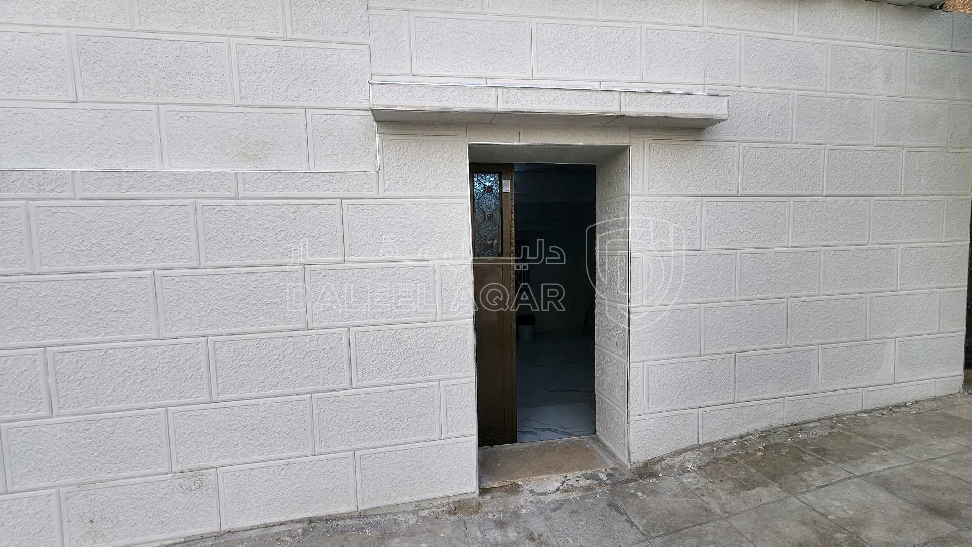 فيلا/منزل في الزرقاء شارع الامير عبد الإله نزول الحاووز  - 35,000 دأ - صورة 1