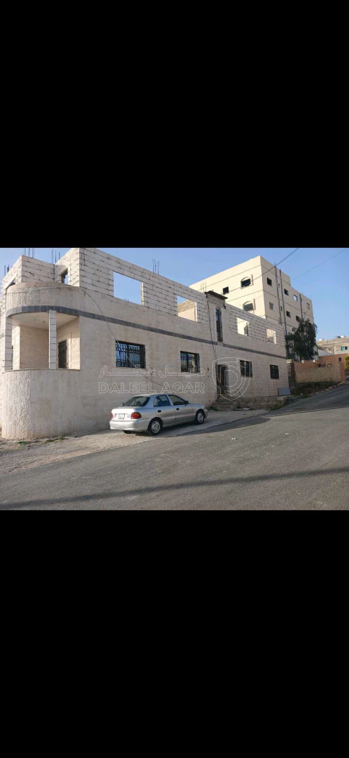 فيلا/منزل في العبدلية  قرب مسجد احد  - 93,000 دأ - صورة 3