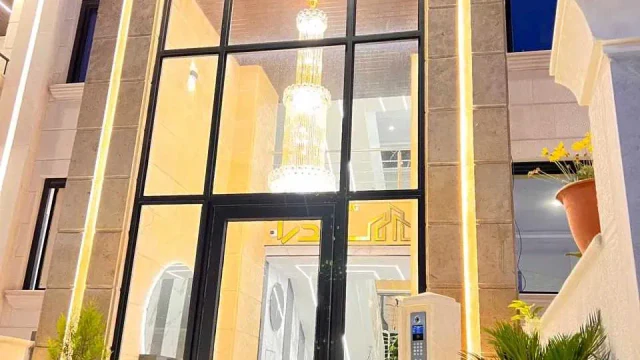 شقة - إربد قرب شارع عمان مخابز السنبلة - 73000 دأ