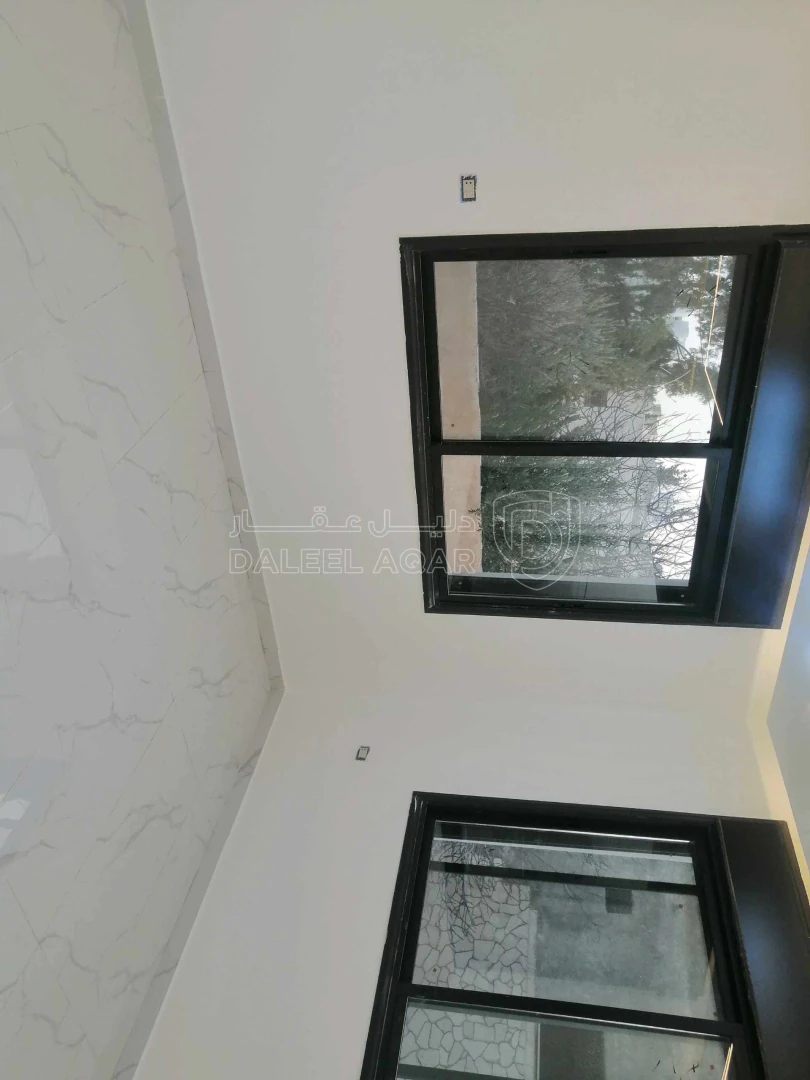 شقة في السلط - السرو - إسكان طيبه - 70,000 دأ - صورة 1