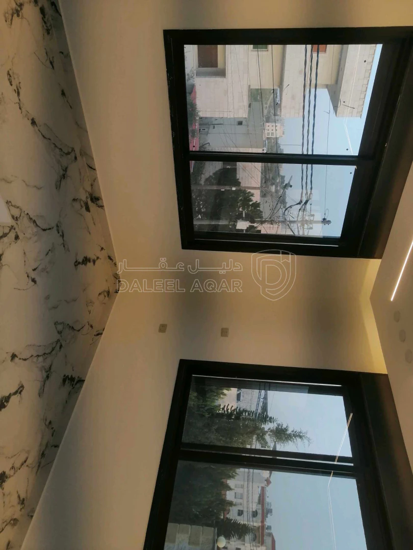 شقة في السلط - السرو - إسكان طيبه - 70,000 دأ - صورة 1