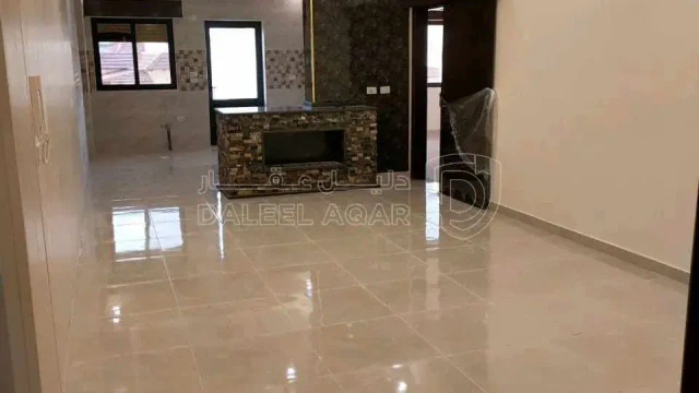 شقة - اربد-الراهبات الوردية -قرب سوبر ماركت 88 - 80000 دأ