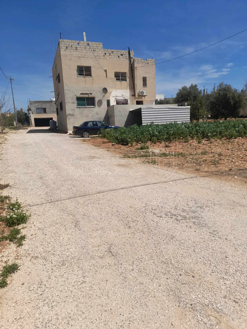 فيلا/منزل في بلعما الجبل الأخضر بجانب منزل الشيخ نواف الفارس  - 50,000 دأ - صورة 3