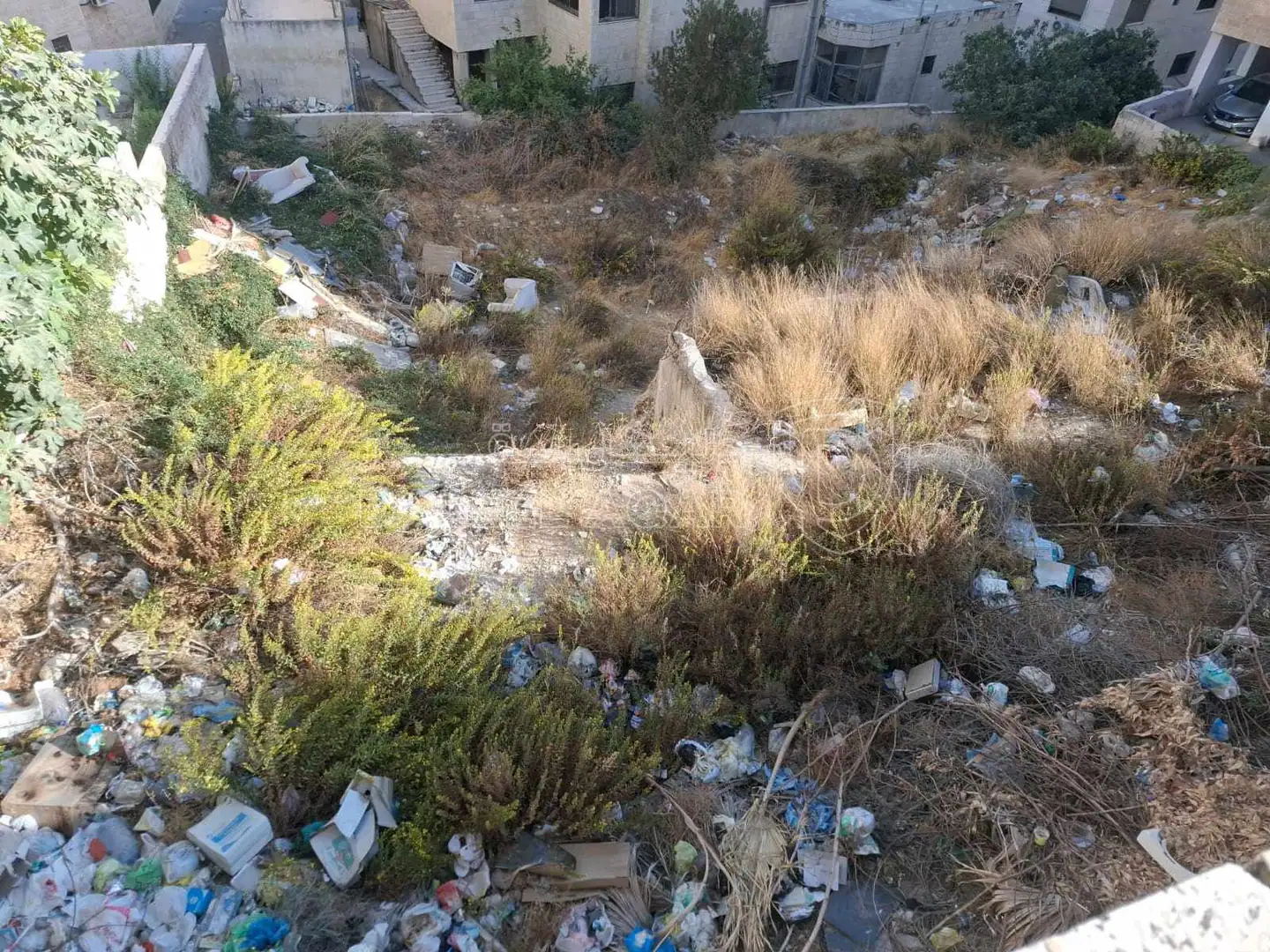 أرض في ارض للبيع بضاحية الرشيد مساحه 803مربع دونم الا 200 - 350,000 دأ - صورة 1