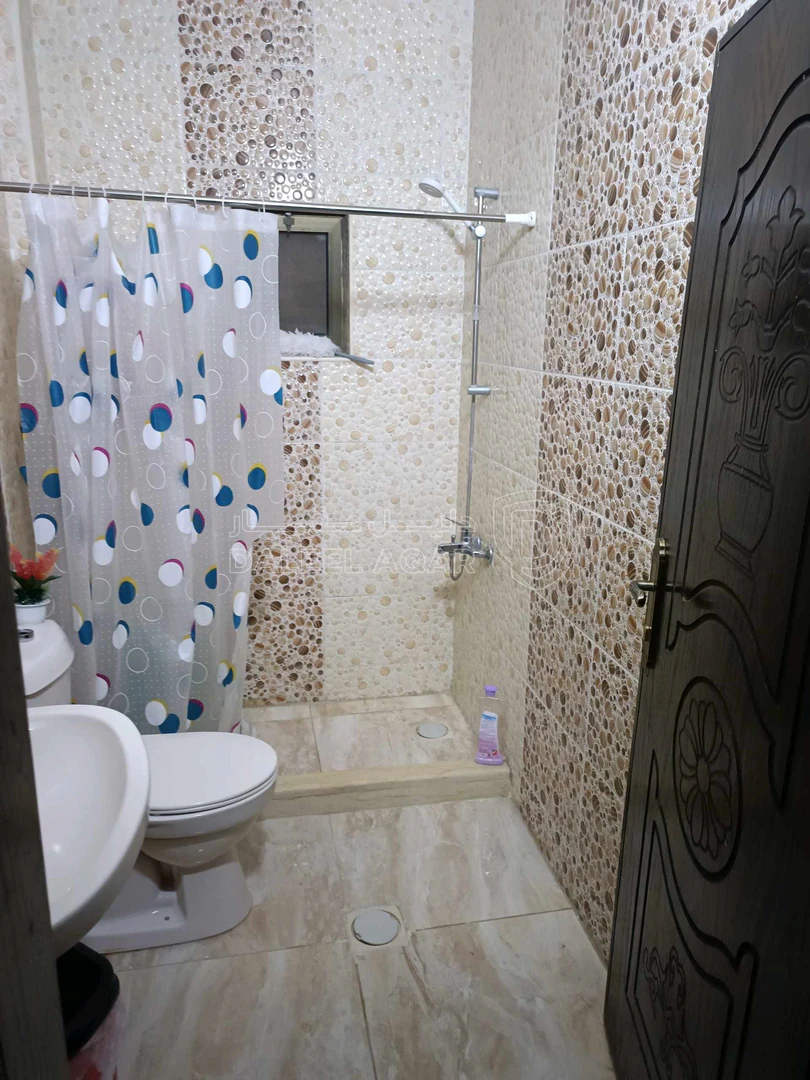 شقة في جبل طارق - قرب اسواق غيث - 34,000 دأ - صورة 1