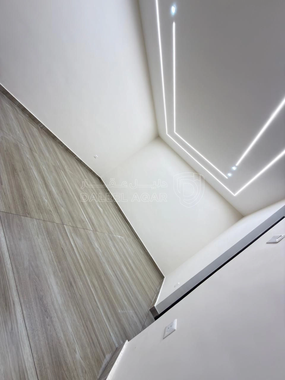 شقة في البنيات- حي المرعي- قرب مدارس الحصاد - 120,000 دأ - صورة 1