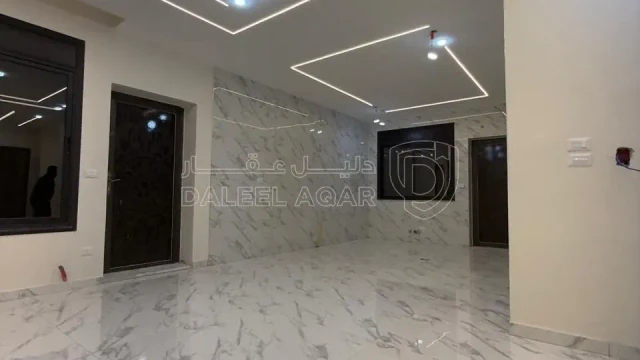 شقة - البنيات- حي المرعي- قرب مدارس الحصاد - 120000 دأ