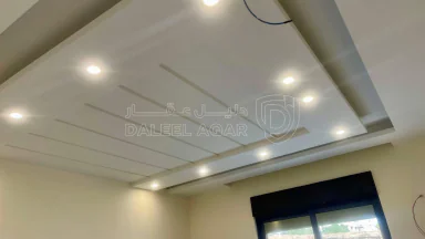 شقة - شقه مميزه  بالبنيات   وبخصوصيه عاليه - 80000 دأ