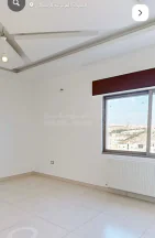 شقة في مدارس لافنت - 125,000 دأ - صورة NaN