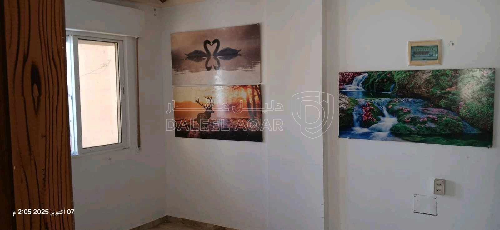 شقة في شقة ستديو للبيع غرفتين وصالة ومطبخ وحمام وبرندة - 13,500 دأ - صورة 1