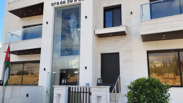 شقة - شمال عمان - شفا بدران  - 75000 دأ