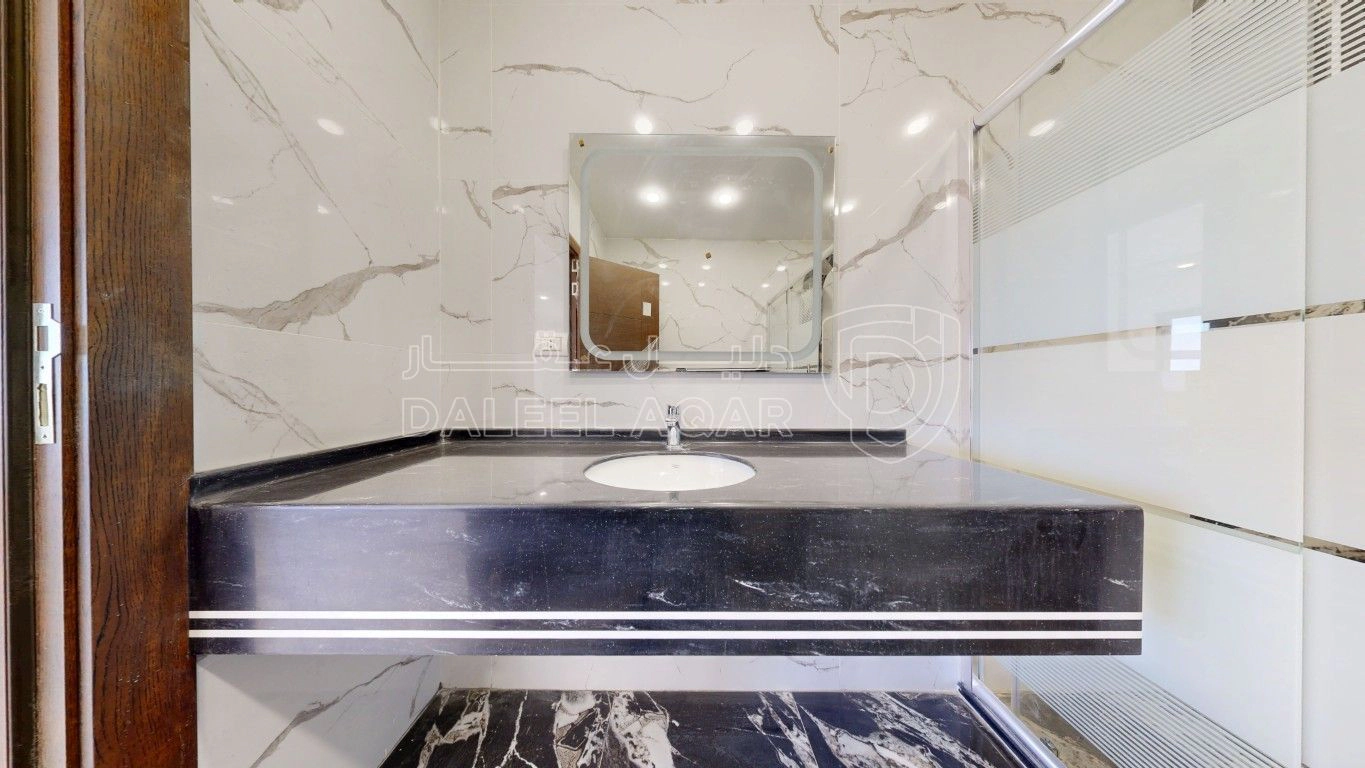 شقة في ابو نصير  - 100,000 دأ - صورة 1