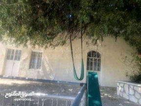 فيلا/منزل في السلط السلالم خلف مدرسة اليمامة  - 220,000 دأ - صورة NaN