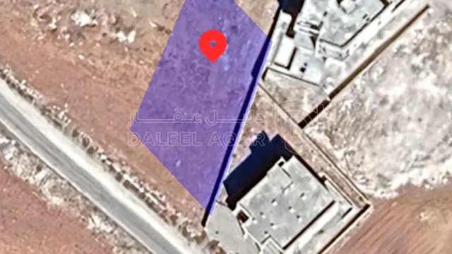 أرض في خلف مدارس الشويفات حوض البويضه  - 155,000 دأ - صورة 1