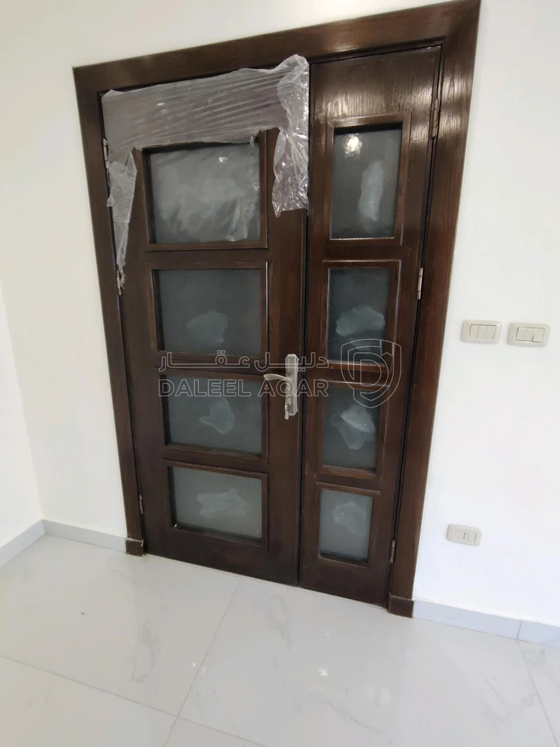 شقة في الدربيات اول طريق ابو السوس خلف البيادر بالضبط  - 83,000 دأ - صورة 1