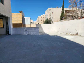 مكتب/تجاري في طابق كامل للبيع مساحة مفتوحة مصعدين - 496,000 دأ - صورة NaN