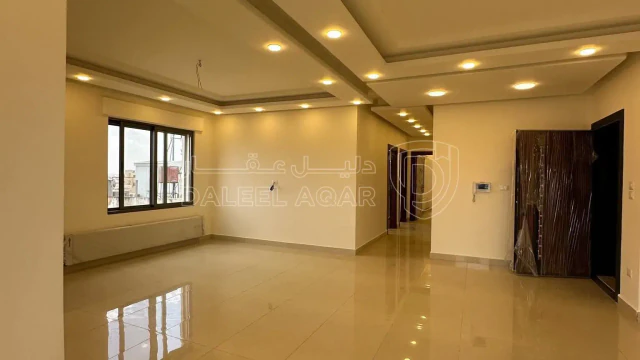 شقة - خلدا - بالقرب من مطعك ورد  - 98000 دأ
