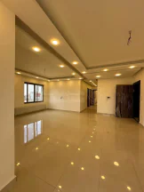 شقة - خلدا - بالقرب من مطعك ورد  - 98000 دأ