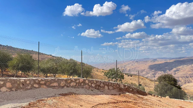 أرض - السلط / الصبيحي  - 66000 دأ