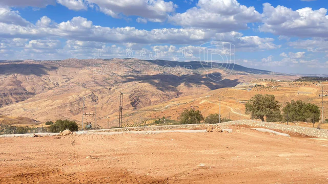 أرض في السلط / الصبيحي  - 66,000 دأ - صورة NaN