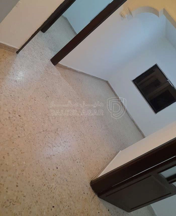 شقة في جبل الأخضر قرب دوار ريفيو شارع عبدالرحمن الكيالي - 25,000 دأ - صورة 1