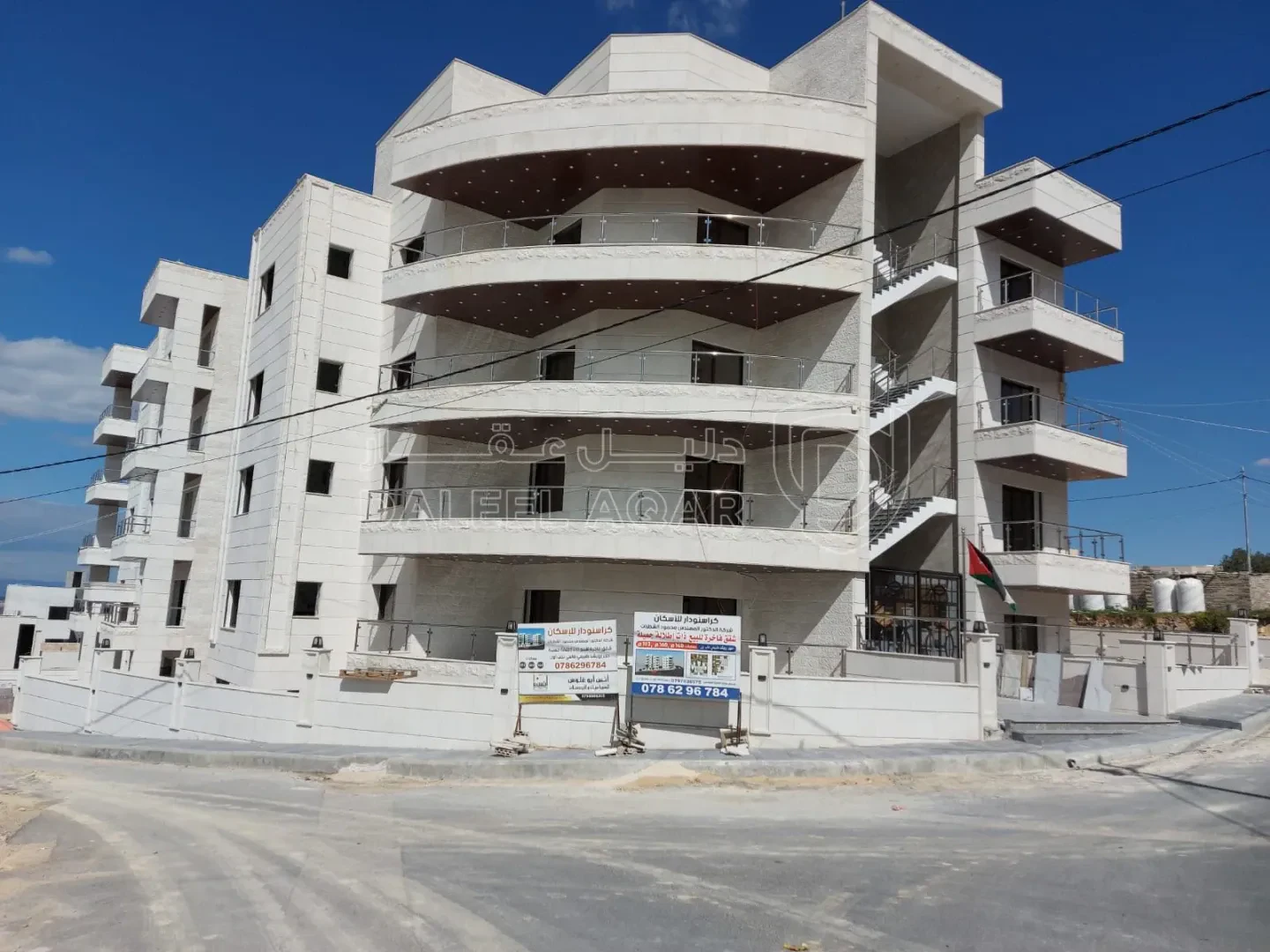 شقة في شمال عمان - حي الامام الغزالي - 130,000 دأ - صورة 1