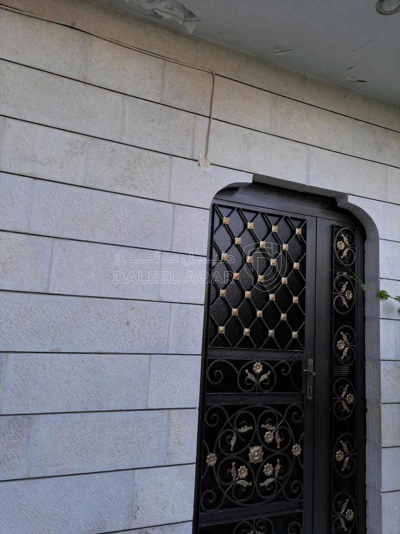 فيلا/منزل في عمان/ناعور-الروضة/حي الزقيبه - 150,000 دأ - صورة 1