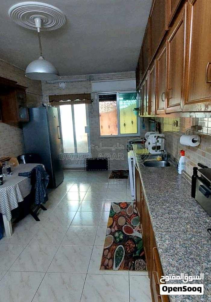 شقة في شقة للبيع ١٨٦م نصف طابقيه - 45,000 دأ - صورة 1