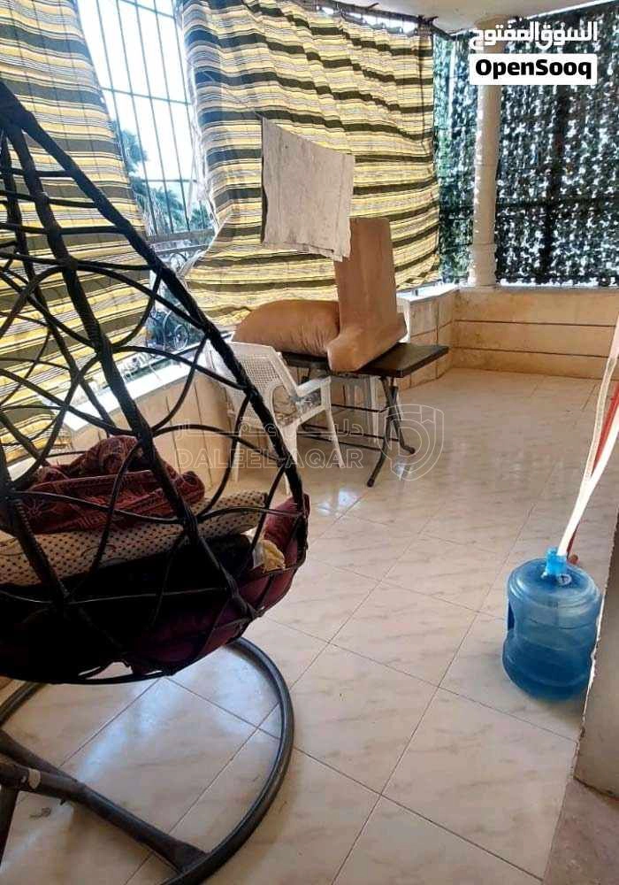 شقة في شقة للبيع ١٨٦م نصف طابقيه - 45,000 دأ - صورة 1
