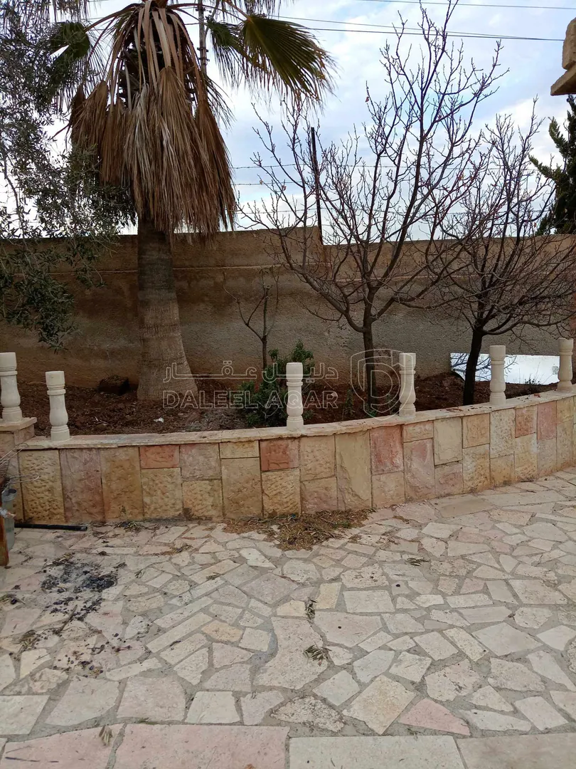 أرض في الزرقاء بيرين - 250,000 دأ - صورة 1