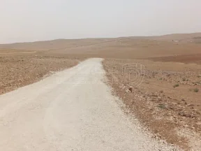 أرض في شارع عمان التنموي مقابل القصر القطري مباشرة  - 55,500 دأ - صورة NaN