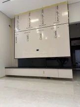 شقة في شقة ارضية  Ultra Deluxمع ترس جميل مرتفع على شارعين - 112,000 دأ - صورة NaN