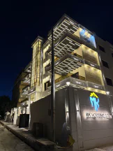 شقة في شقة ارضية  Ultra Deluxمع ترس جميل مرتفع على شارعين - 112,000 دأ - صورة NaN