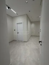 شقة في شقة ارضية  Ultra Deluxمع ترس جميل مرتفع على شارعين - 112,000 دأ - صورة NaN