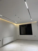 شقة في شقة ارضية  Ultra Deluxمع ترس جميل مرتفع على شارعين - 112,000 دأ - صورة NaN