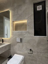 شقة في شقة ارضية  Ultra Deluxمع ترس جميل مرتفع على شارعين - 112,000 دأ - صورة NaN