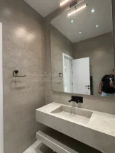 شقة في شقة ارضية  Ultra Deluxمع ترس جميل مرتفع على شارعين - 112,000 دأ - صورة NaN