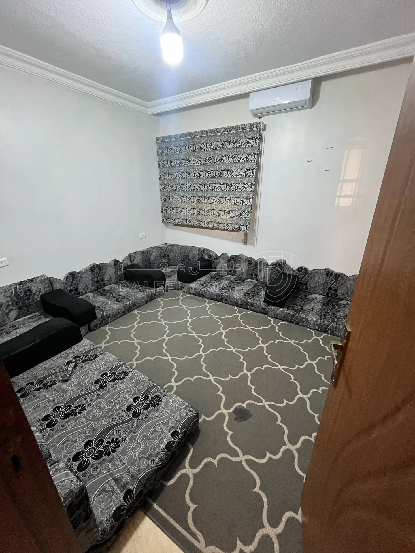 شقة في شقه مميزه جدا بضاحيه الاقصى ممكن اقساط دفعه كبيره - 62,000 دأ - صورة 1