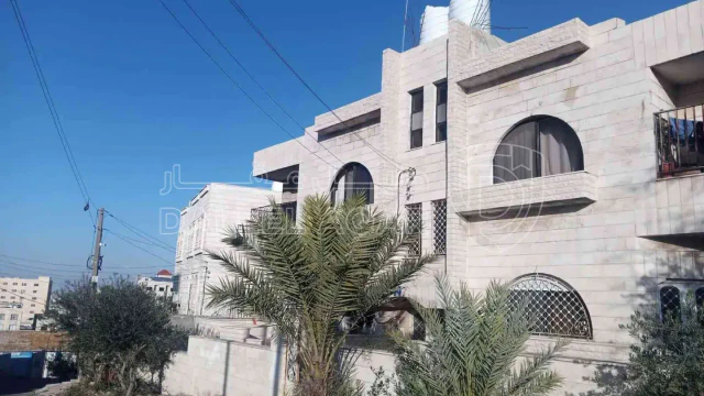 فيلا/منزل في بيت مستقل للبيع مقابل اذاعه والتلفزيون - 160,000 دأ - صورة 1