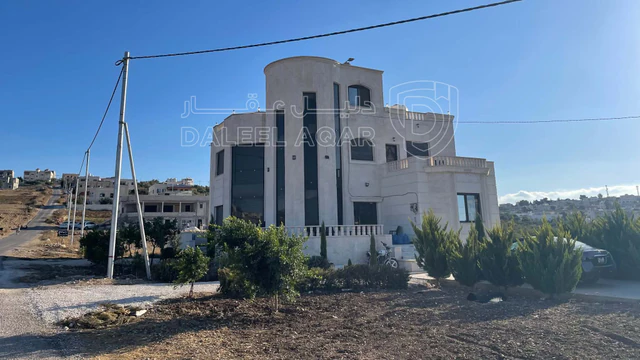 فيلا/منزل في فيلا فاخرة للبيع  - 320,000 دأ - صورة NaN