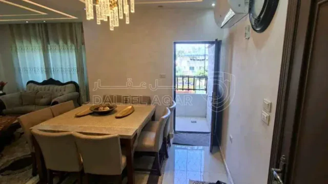 شقة - قرب من محطه الوقود  - 44000 دأ
