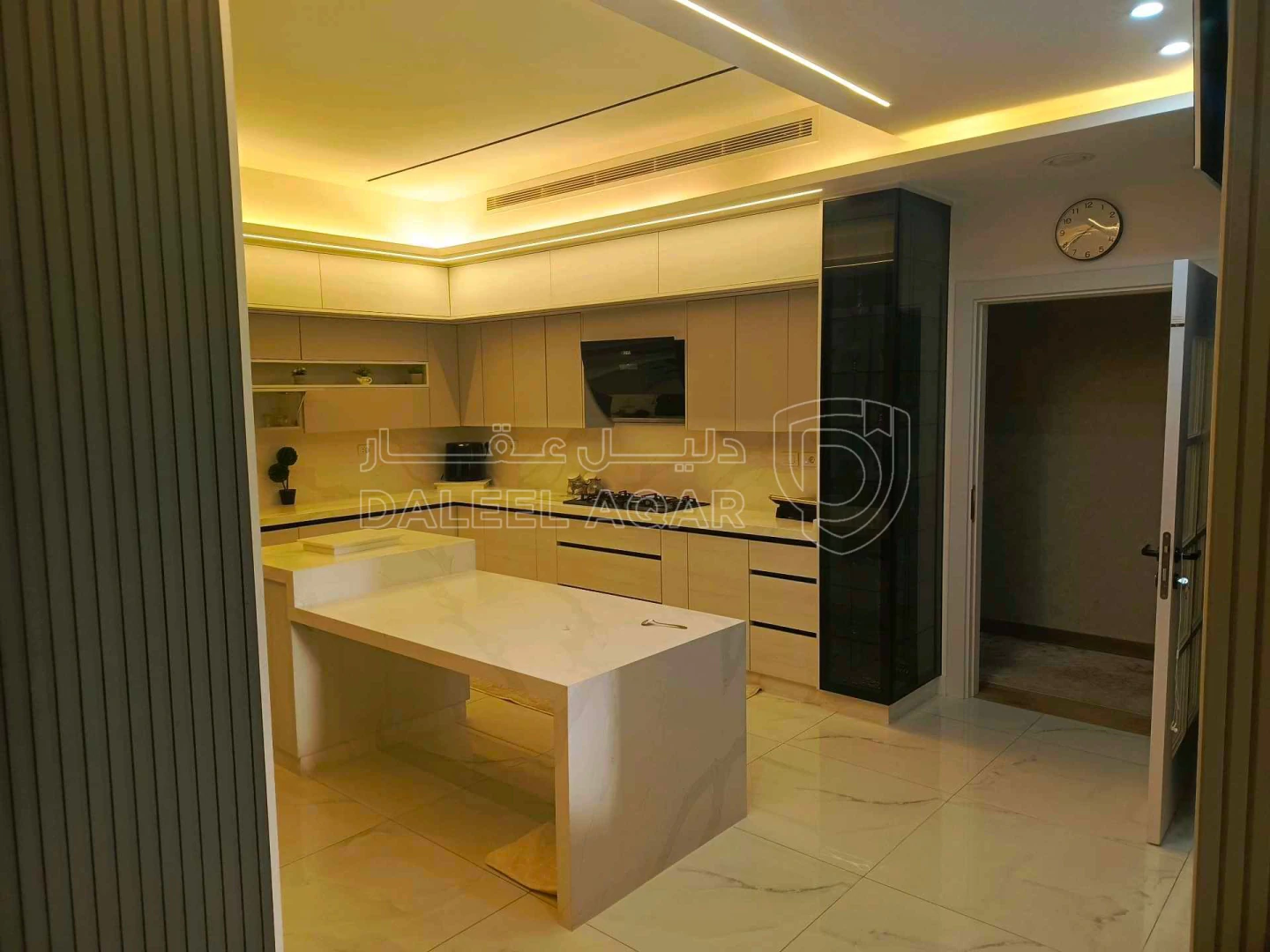 فيلا/منزل في سوبر ماركت جوهرة البنيات - 490,000 دأ - صورة 1