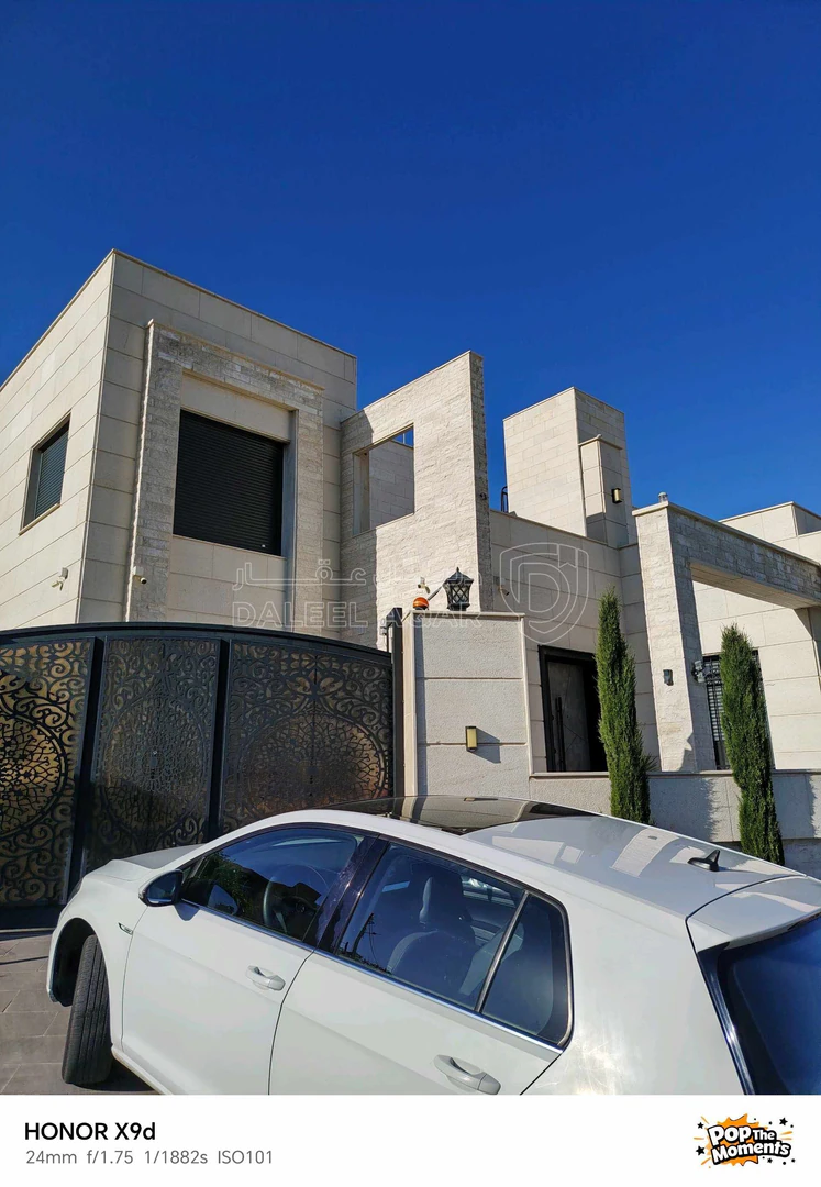 فيلا/منزل في سوبر ماركت جوهرة البنيات - 490,000 دأ - صورة 1