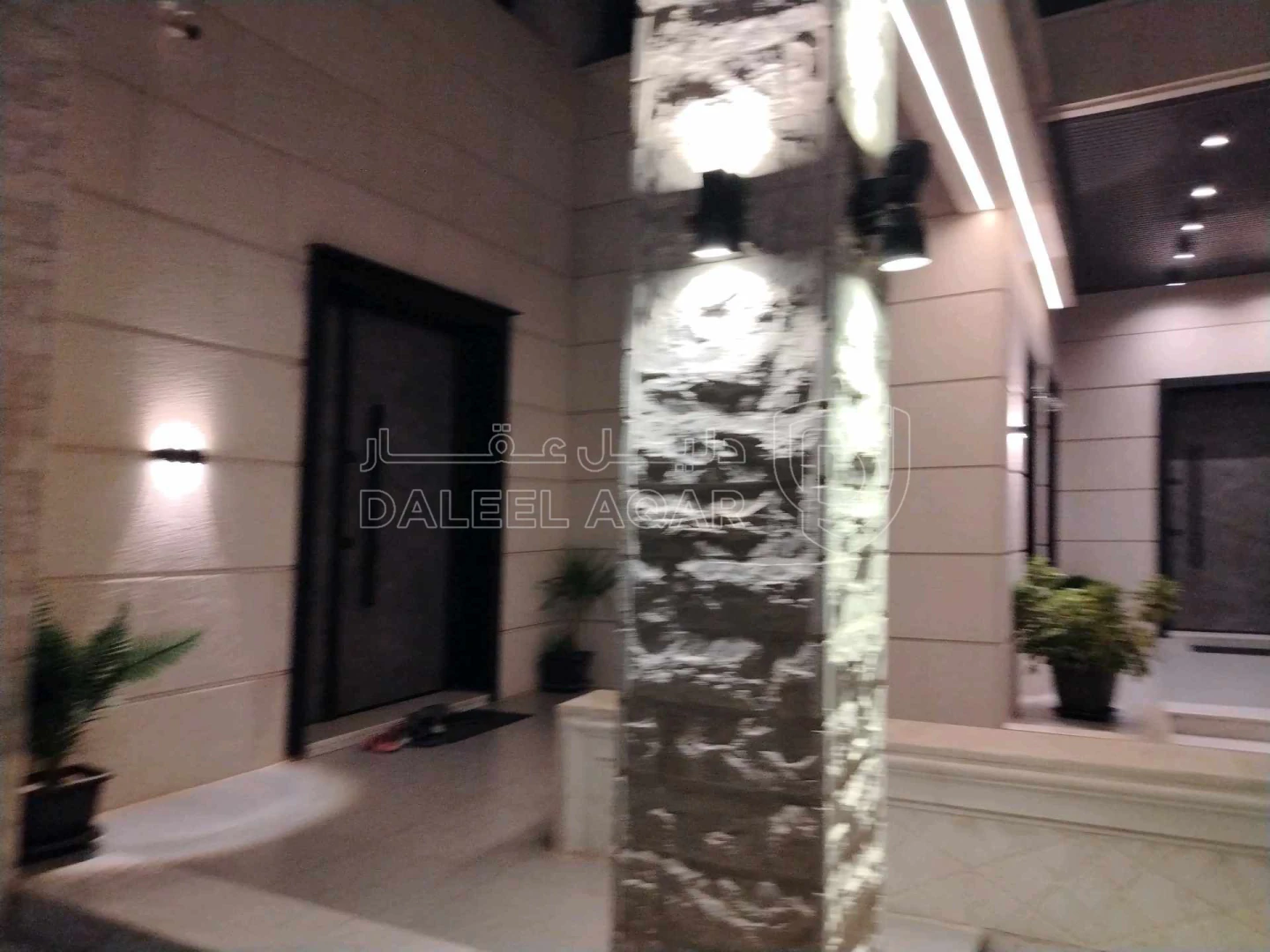 فيلا/منزل في سوبر ماركت جوهرة البنيات - 490,000 دأ - صورة 1