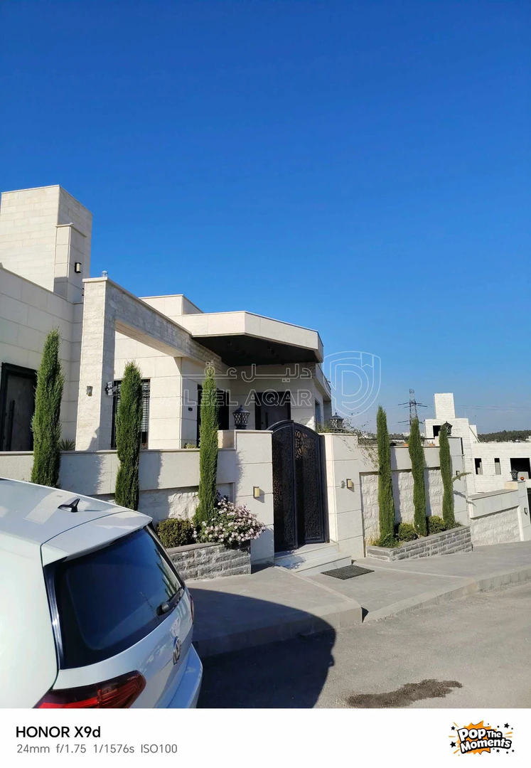 فيلا/منزل في سوبر ماركت جوهرة البنيات - 490,000 دأ - صورة 1